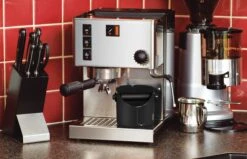 Dreamfarm Grindenstein Knock Box - Black -Coffee Series Store Dreamfarm Grindenstein Scene Charcoal 1