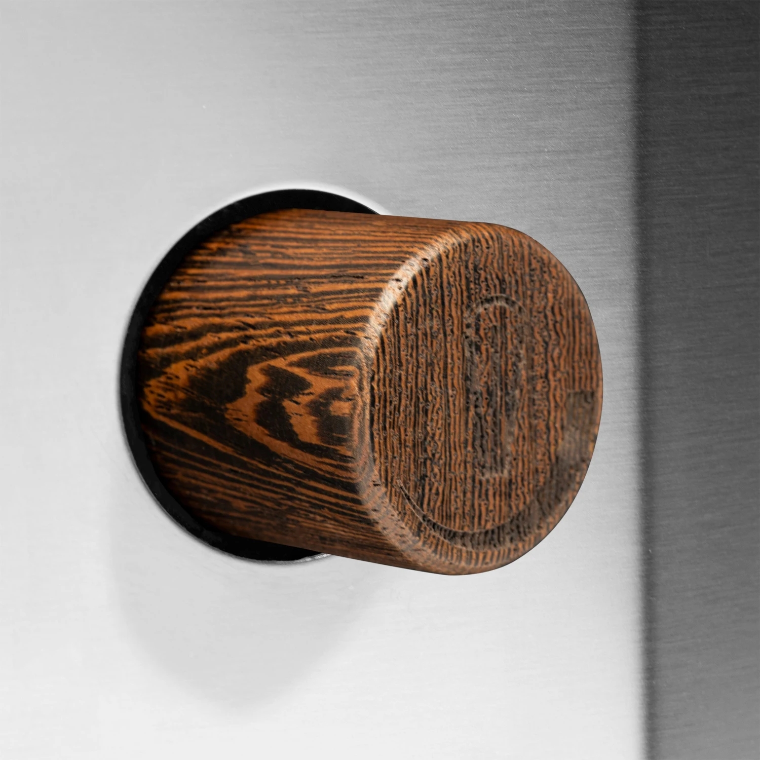 Gaggia Classic Pro In Stainless Steel - Wenge 4 Gaggia Classic Pro In Stainless Steel - Wenge - Image 2