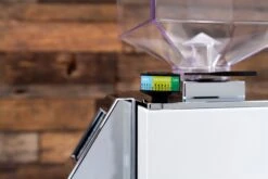 Eureka Mignon Perfetto Coffee Grinder In White 24 Eureka Mignon Perfetto Coffee Grinder In White -Coffee Series Store IMG 7132