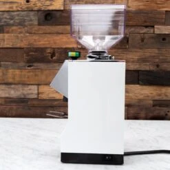 Eureka Mignon Perfetto Coffee Grinder In White 22 Eureka Mignon Perfetto Coffee Grinder In White -Coffee Series Store IMG 7138