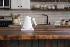 Fellow Stagg EKG 0.9L Kettle - Matte White 9 Fellow Stagg EKG 0.9L Kettle - Matte White -Coffee Series Store TG7A0432 1