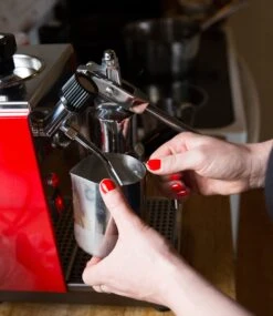 Fellow Eddy Steaming Pitcher 12oz - Polished Steel -Coffee Series Store TG7A2873eddypitcher