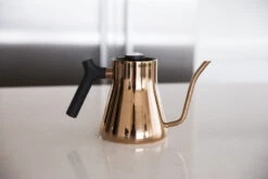 Fellow Stagg 1L Pour-Over Kettle - Polished Copper -Coffee Series Store copperstaggcounterwhite