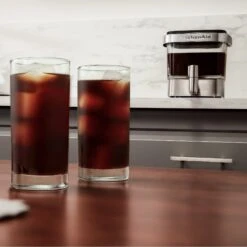 KitchenAid® Cold Brew Coffee Maker - 14 Cup -Coffee Series Store kitchenaidcoldbrewmakerlifestyle10 27b17761 28a6 400f ae52 bc6ceac604ce